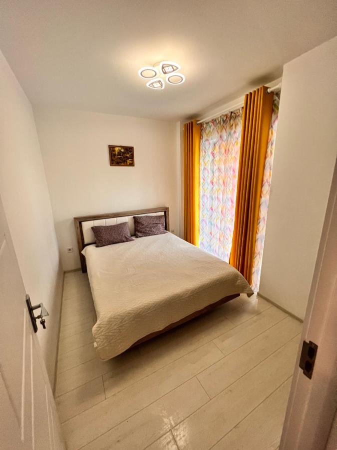 2 Rooms Apartment Airy & Bright Relax Iasi Extérieur photo